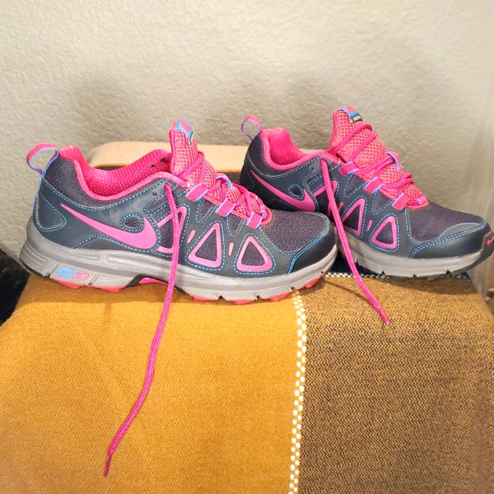 Nike Alvord 10
